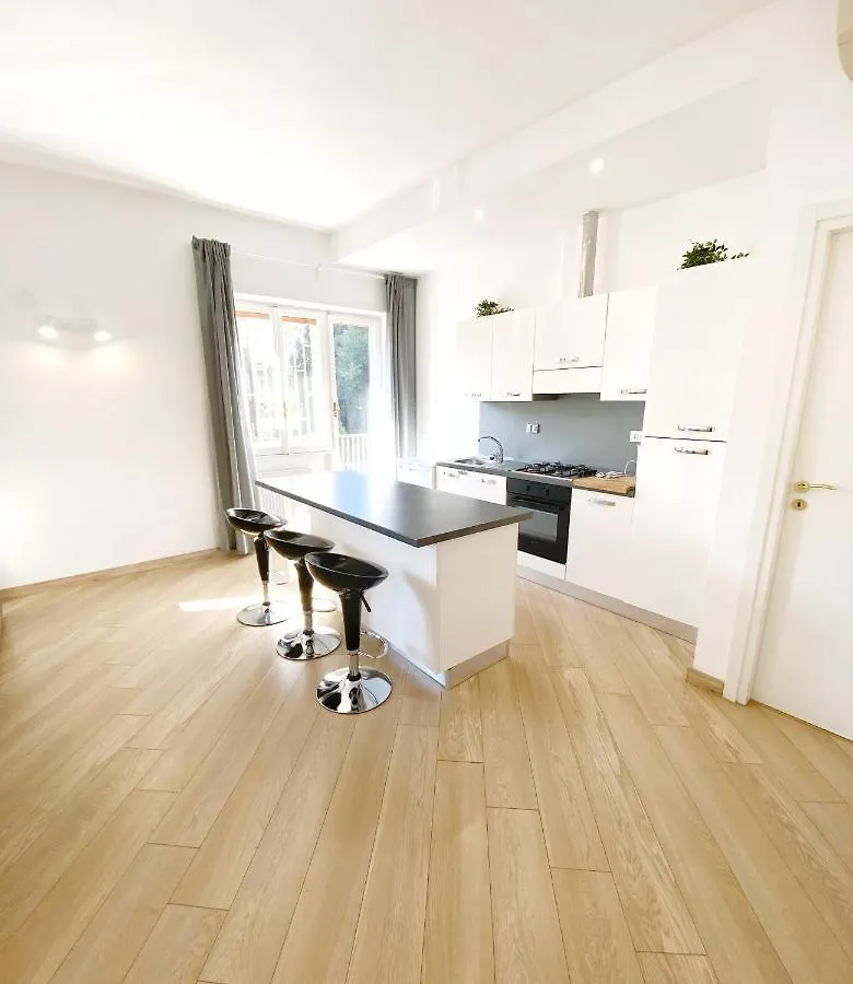 Bright Apartment Francesca Near Trastevere Rome